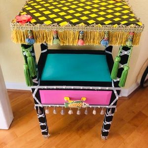 End table, funky artsy